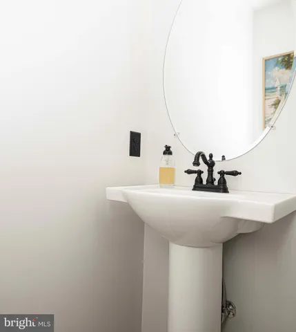 $660,000 | 422 Clydebank Drive, Abingdon, MD 21009