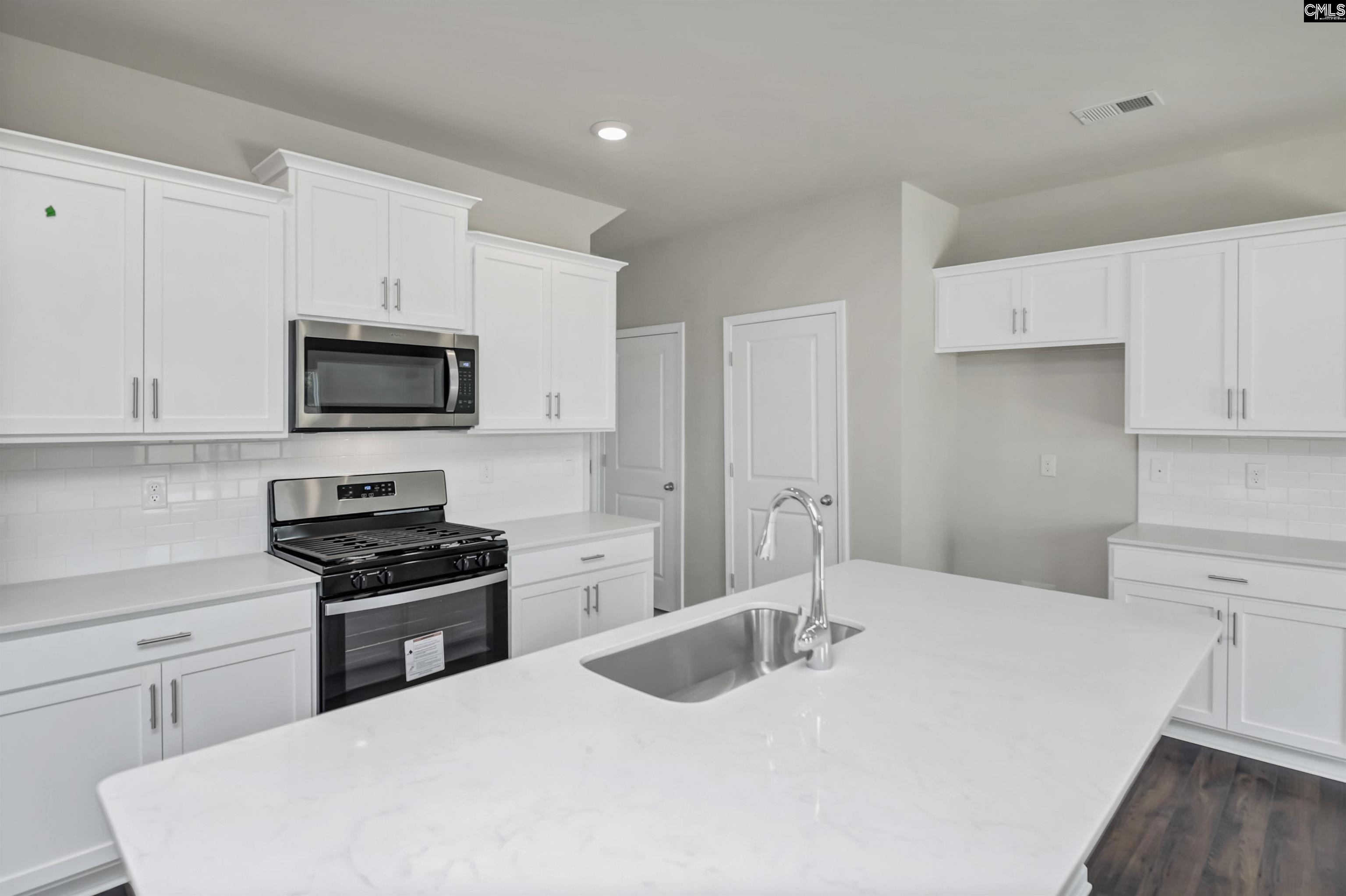 680 Glacier Road Lexington, SC 29072 - Photo 2 of 31