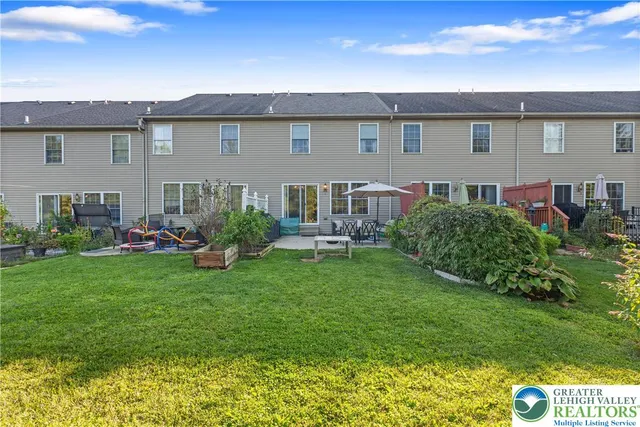 $2,200 | 8083 Heritage Drive, Lower Macungie Township, PA 18011