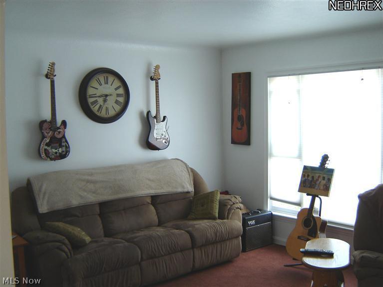 1698 Longwood Road Mayfield Heights, OH 44124 - Photo 4 of 21