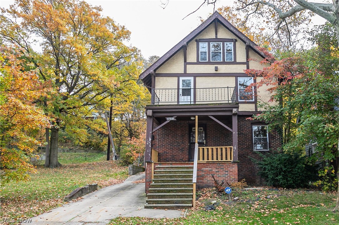 17018 Endora Road Cleveland, OH 44112 - Photo 1 of 33