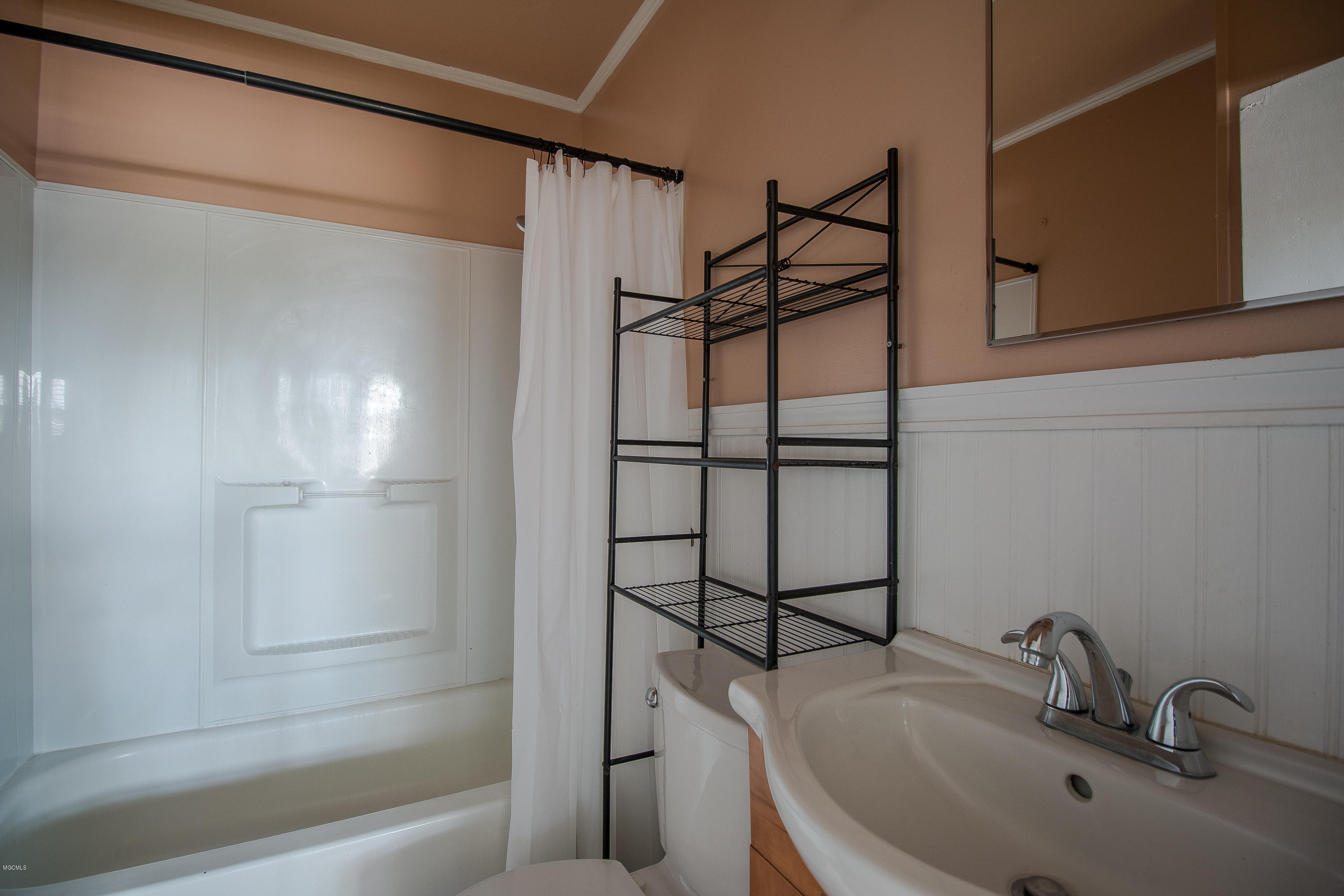 118 Quarles Street Long Beach, MS 39560 - Photo 14 of 17 118 Quarles-109