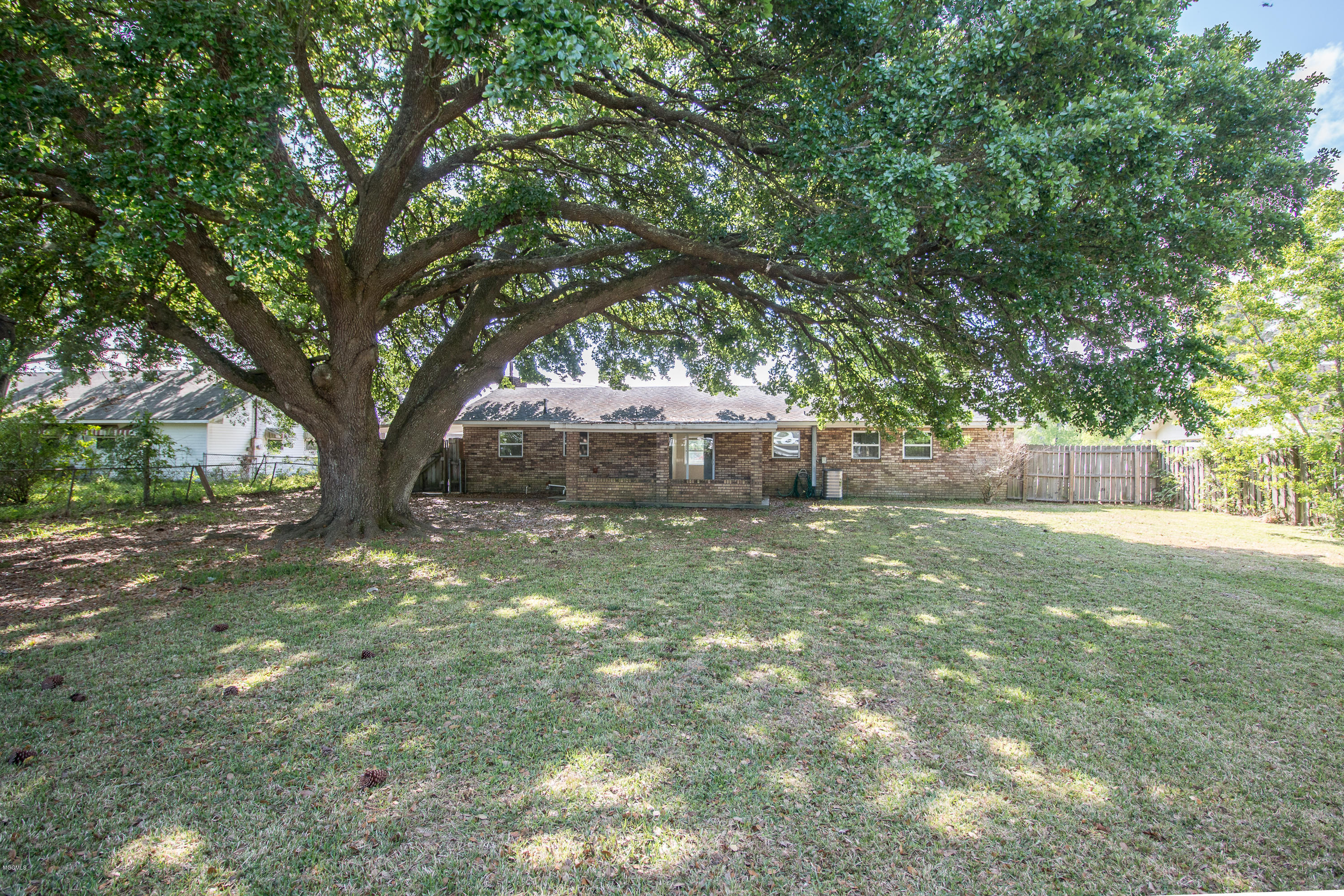 118 Quarles Street Long Beach, MS 39560 - Photo 15 of 17 118 Quarles-115