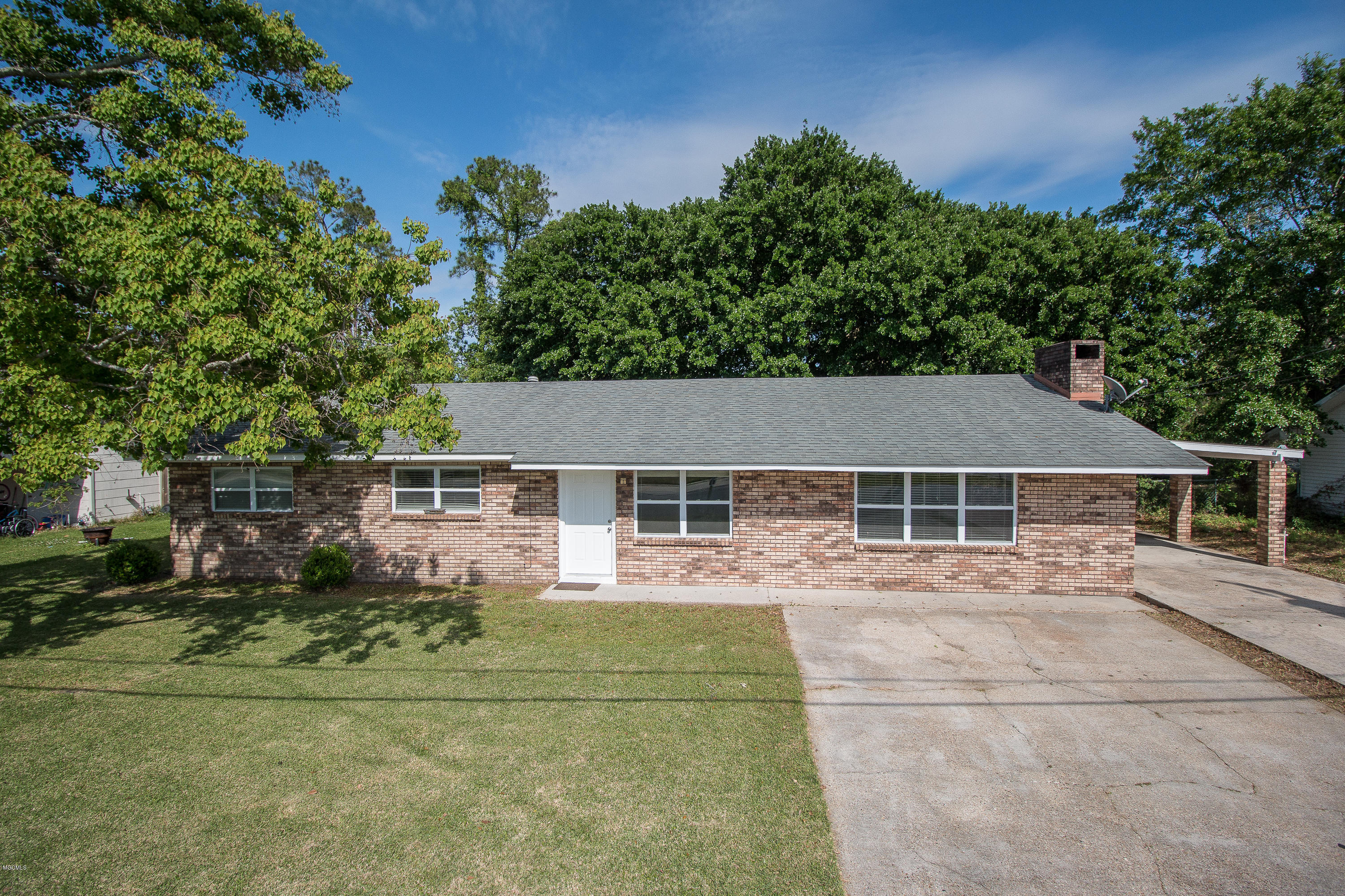118 Quarles Street Long Beach, MS 39560 - Photo 2 of 17 118 Quarles-118