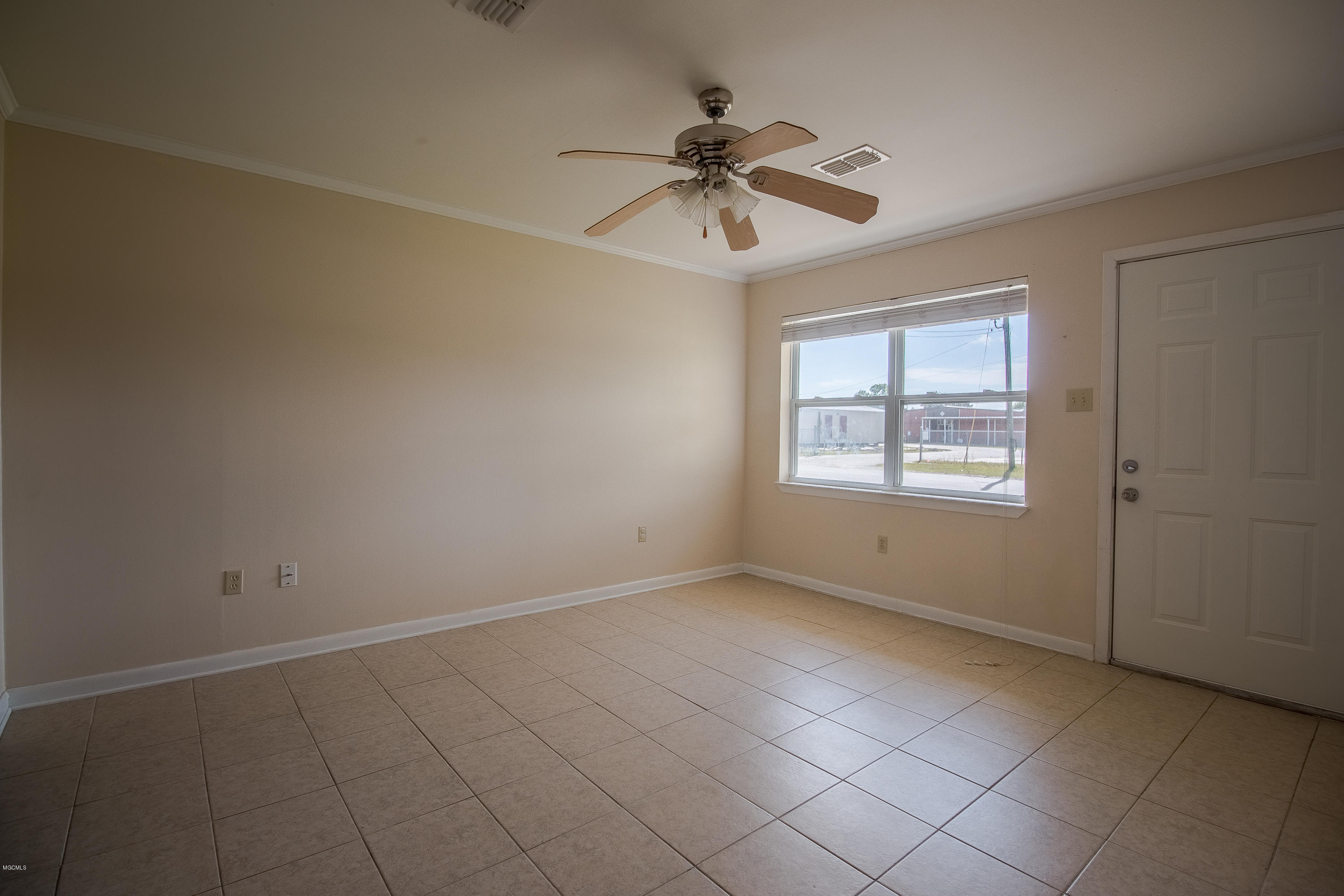 118 Quarles Street Long Beach, MS 39560 - Photo 3 of 17 118 Quarles-104