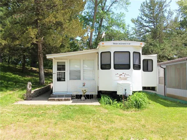 $67,000 | 4808 132nd Avenue Northeast, Unit 6, Spicer, MN 56288