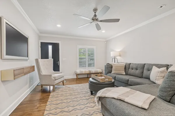 $2,500 | 488 East Olmos Drive, Unit 1, Olmos Park, TX 78212