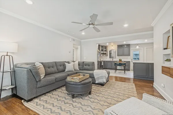 $2,500 | 488 East Olmos Drive, Unit 1, Olmos Park, TX 78212