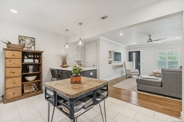 $2,500 | 488 East Olmos Drive, Unit 1, Olmos Park, TX 78212