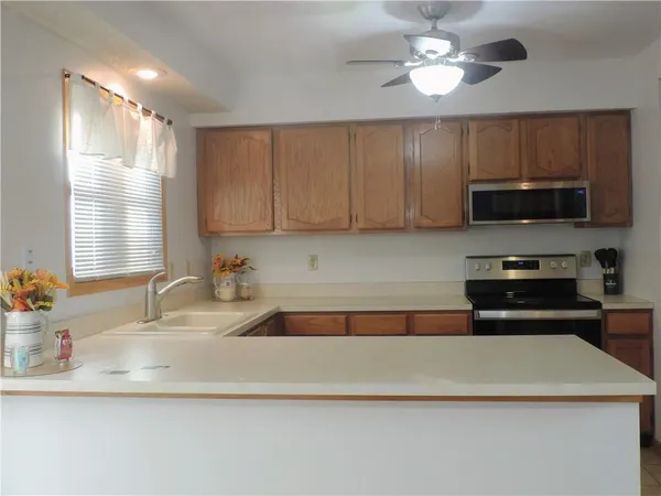 $132,000 | 12310 East 43rd Street South, Unit B10, Independence, MO 64055