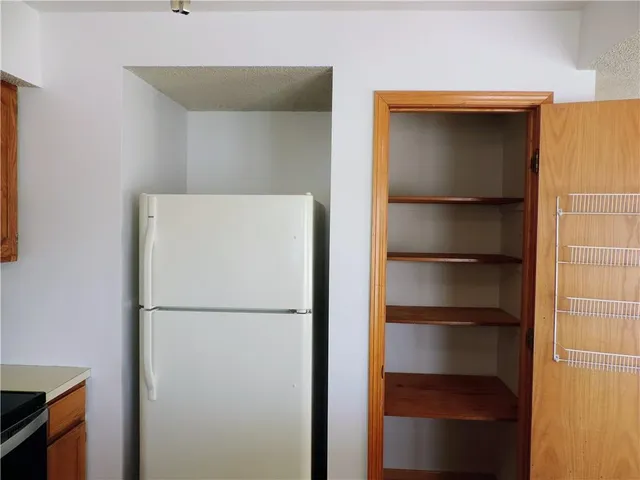 $134,000 | 12310 East 43rd Street South, Unit B10, Independence, MO 64055