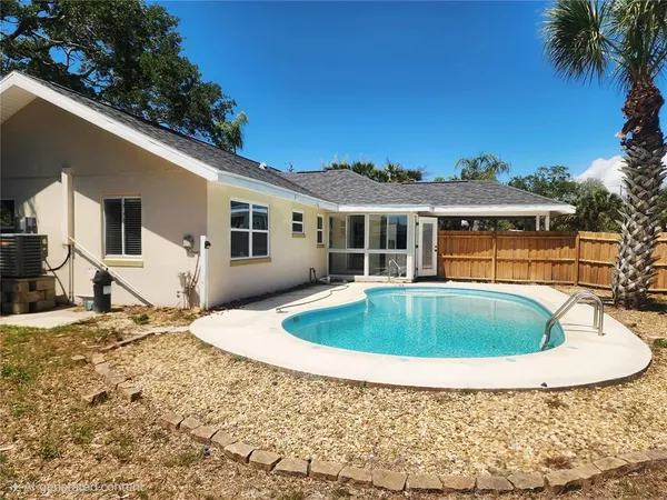 $3,500 | 2494 Del Rio Way, Dunedin, FL 34698