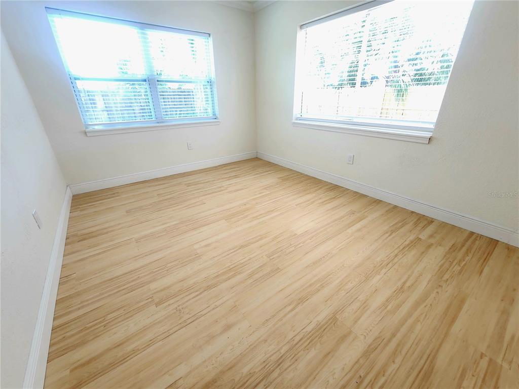 2494 Del Rio Way Dunedin, FL 34698 - Photo 20 of 26