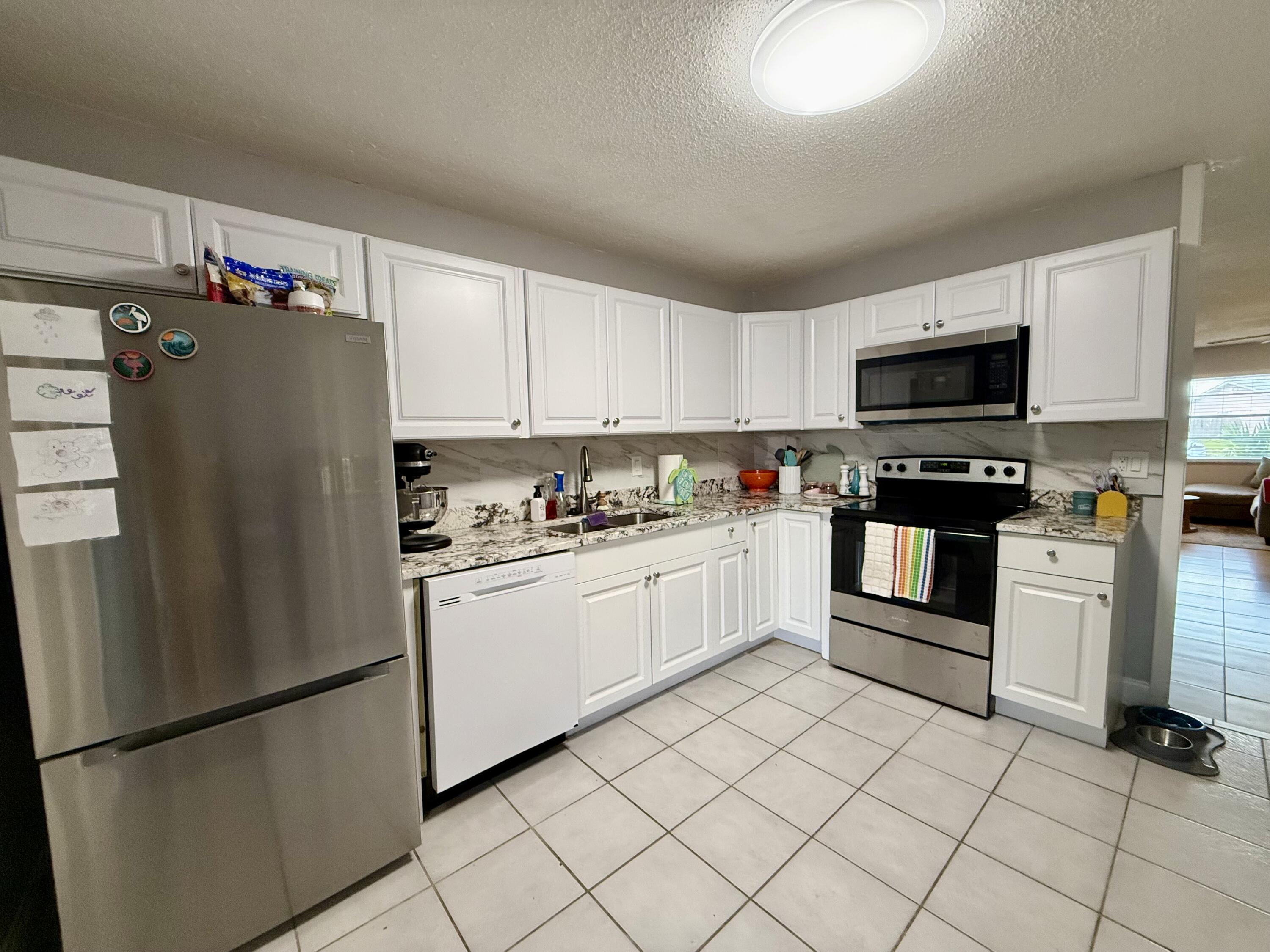 4441-4443 Southeast Village Road Stuart, FL 34997 - Photo 5 of 31 IMG_3644