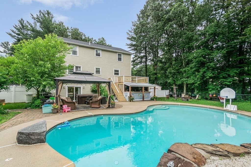 180 Alabama Road Tewksbury, MA 01876 - Photo 28 of 39 Gallery Image 28