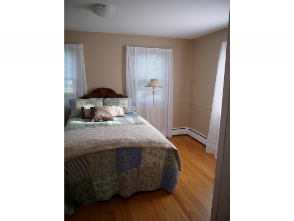 44 Robbins Road Keene, NH 03431 - Photo 18 of 32