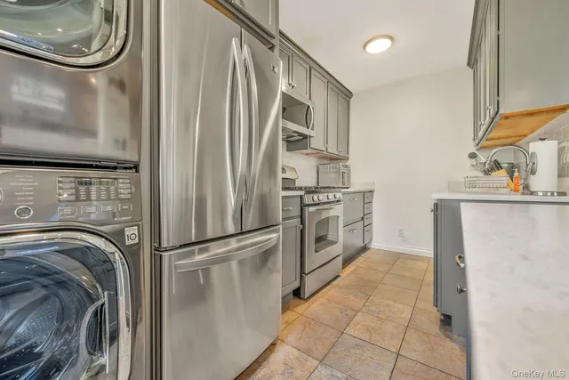 $425,000 | 199-16 21st Avenue, Unit 1336 | Clearview