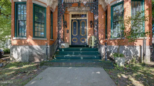 $349,900 | 5 South William Street, Johnstown, NY 12095