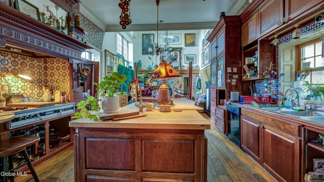 $349,900 | 5 South William Street, Johnstown, NY 12095