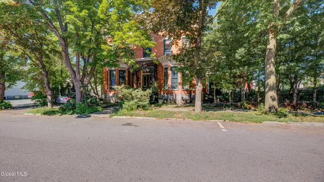 $349,900 | 5 South William Street, Johnstown, NY 12095