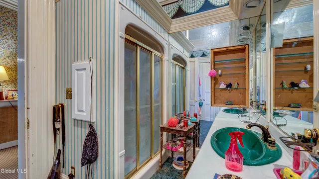 $349,900 | 5 South William Street, Johnstown, NY 12095