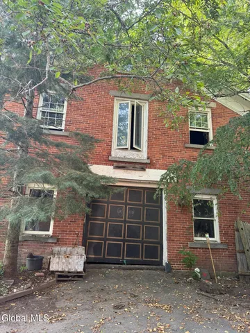 $349,900 | 5 South William Street, Johnstown, NY 12095