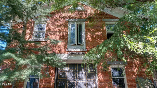 $349,900 | 5 South William Street, Johnstown, NY 12095