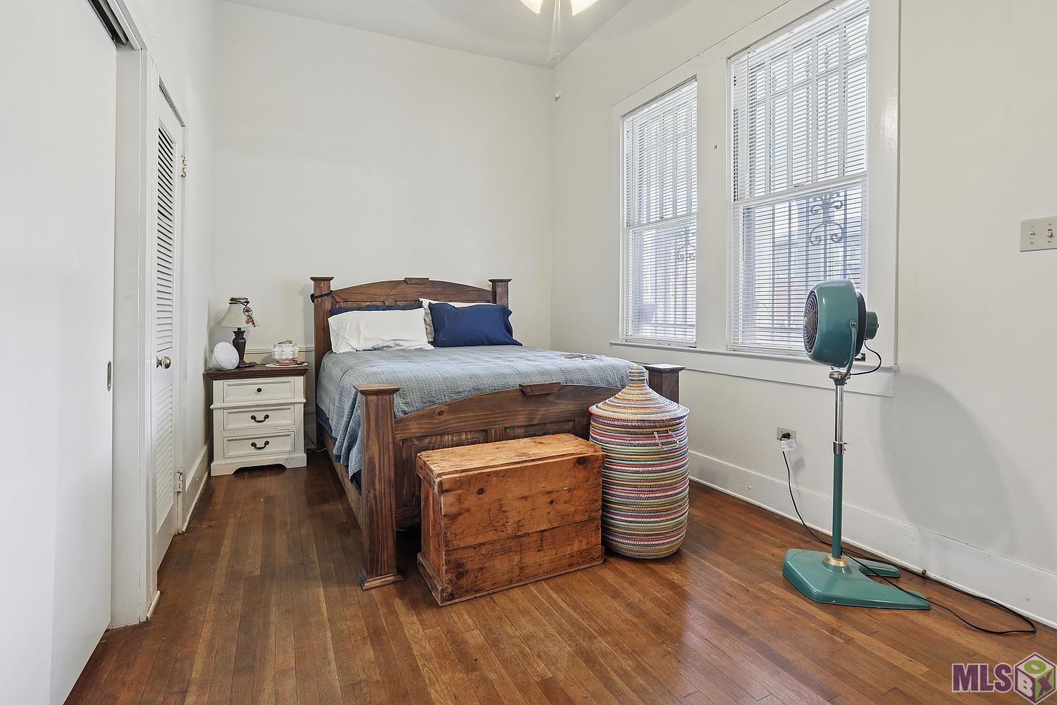 1023 Laurel Street Baton Rouge, LA 70802 - Photo 7 of 23 Front apartment - Bedroom 2