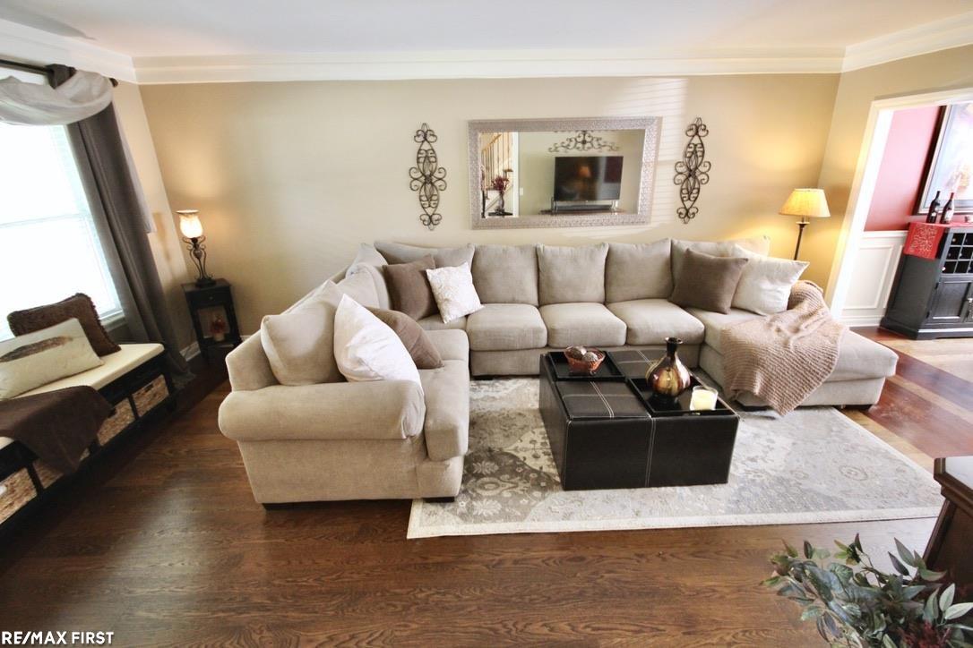 807 Lake Forest Road Rochester, MI 48309 - Photo 9 of 63 50045265-8.JPG