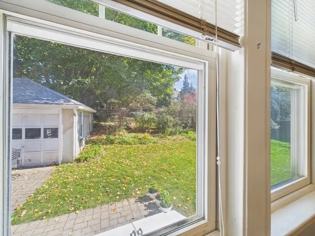 $3,350 | 1120 Centre Street, Unit 1, Newton, MA 02459