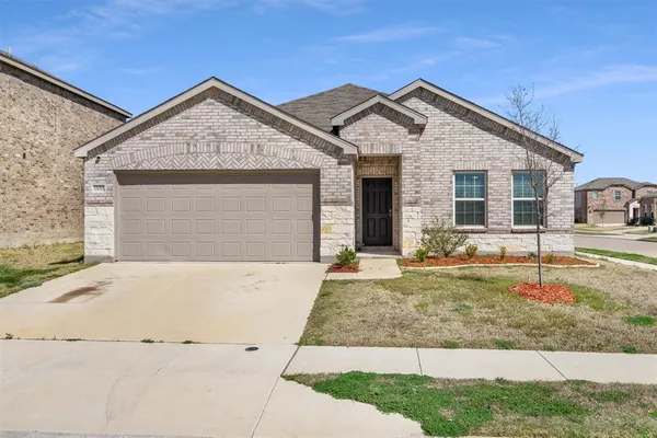 $379,000 | 1100 Varson Drive, Haslet, TX 76052