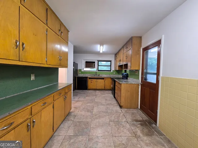 $295,000 | 351 Colorado Avenue, Hapeville, GA 30354