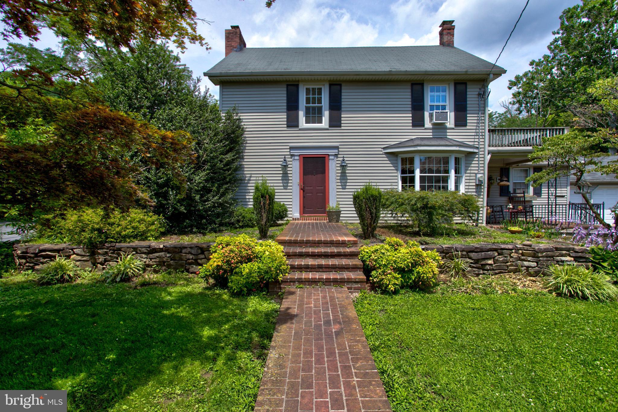 33 Leacock Road Paradise, PA 17562 - Photo 2 of 43 Gallery Image 2