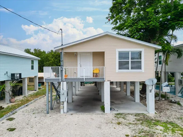 $629,500 | 31243 E Avenue, Big Pine Key, FL 33043