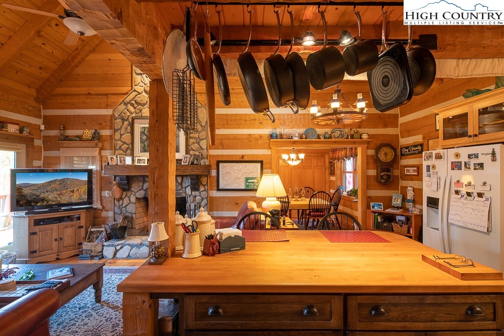 398 Phoenix Ridge Road Jefferson, NC 28640 - Photo 15 of 46 Gallery Image 15