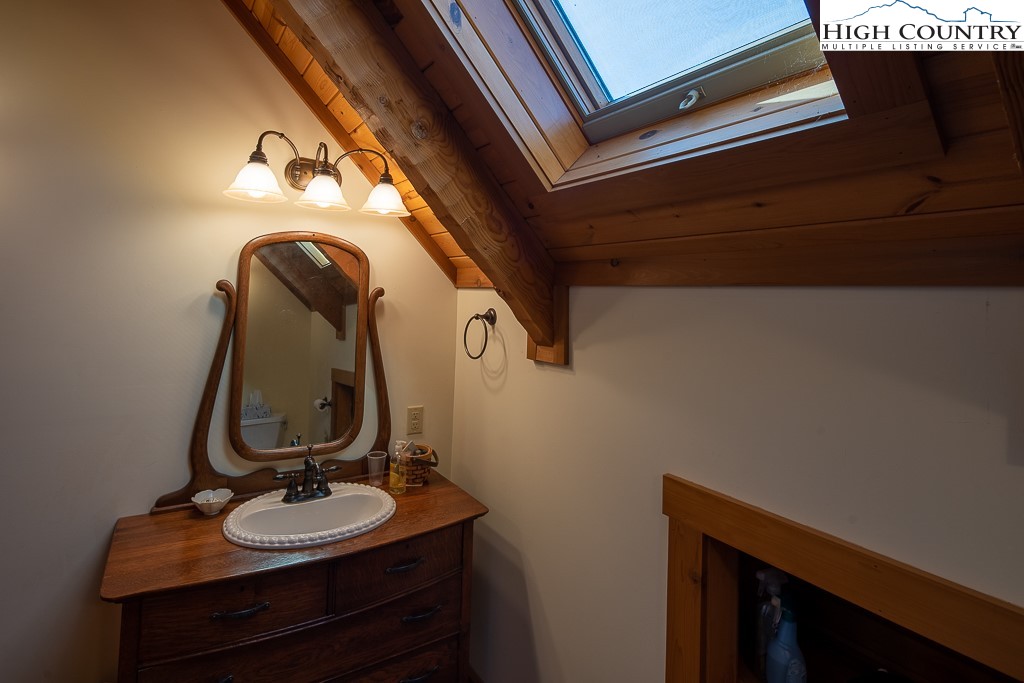 398 Phoenix Ridge Road Jefferson, NC 28640 - Photo 36 of 46 Gallery Image 36