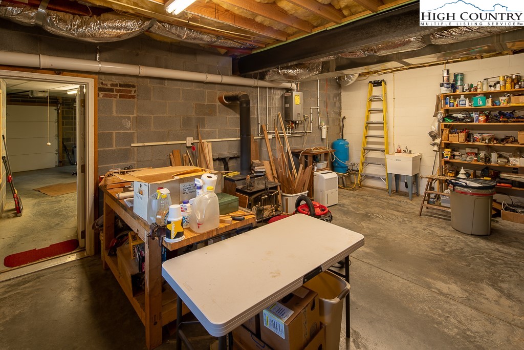 398 Phoenix Ridge Road Jefferson, NC 28640 - Photo 38 of 46 Gallery Image 38