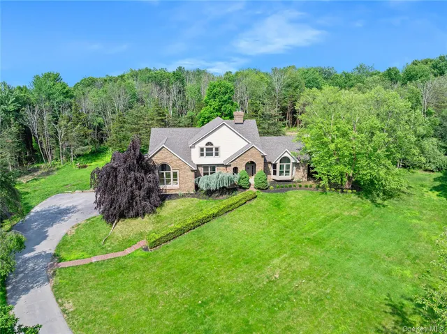 $925,000 | 17 Royal Court, Warwick, NY 10990