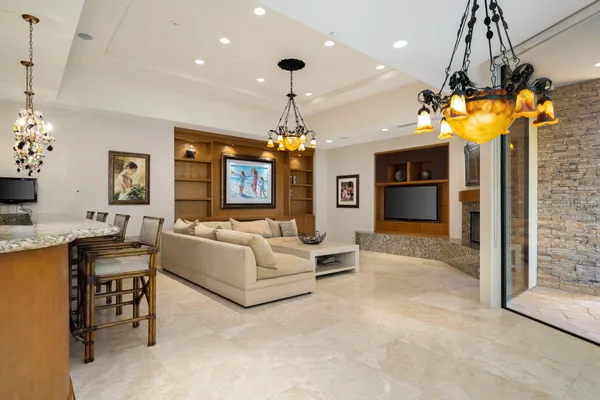 $4,750,000 | 9 Serrano Way, Rancho Mirage, CA 92270