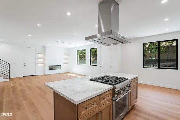 $5,850 | 2821 Los Robles Road, Thousand Oaks, CA 91362