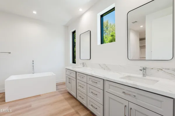 $5,850 | 2821 Los Robles Road, Thousand Oaks, CA 91362