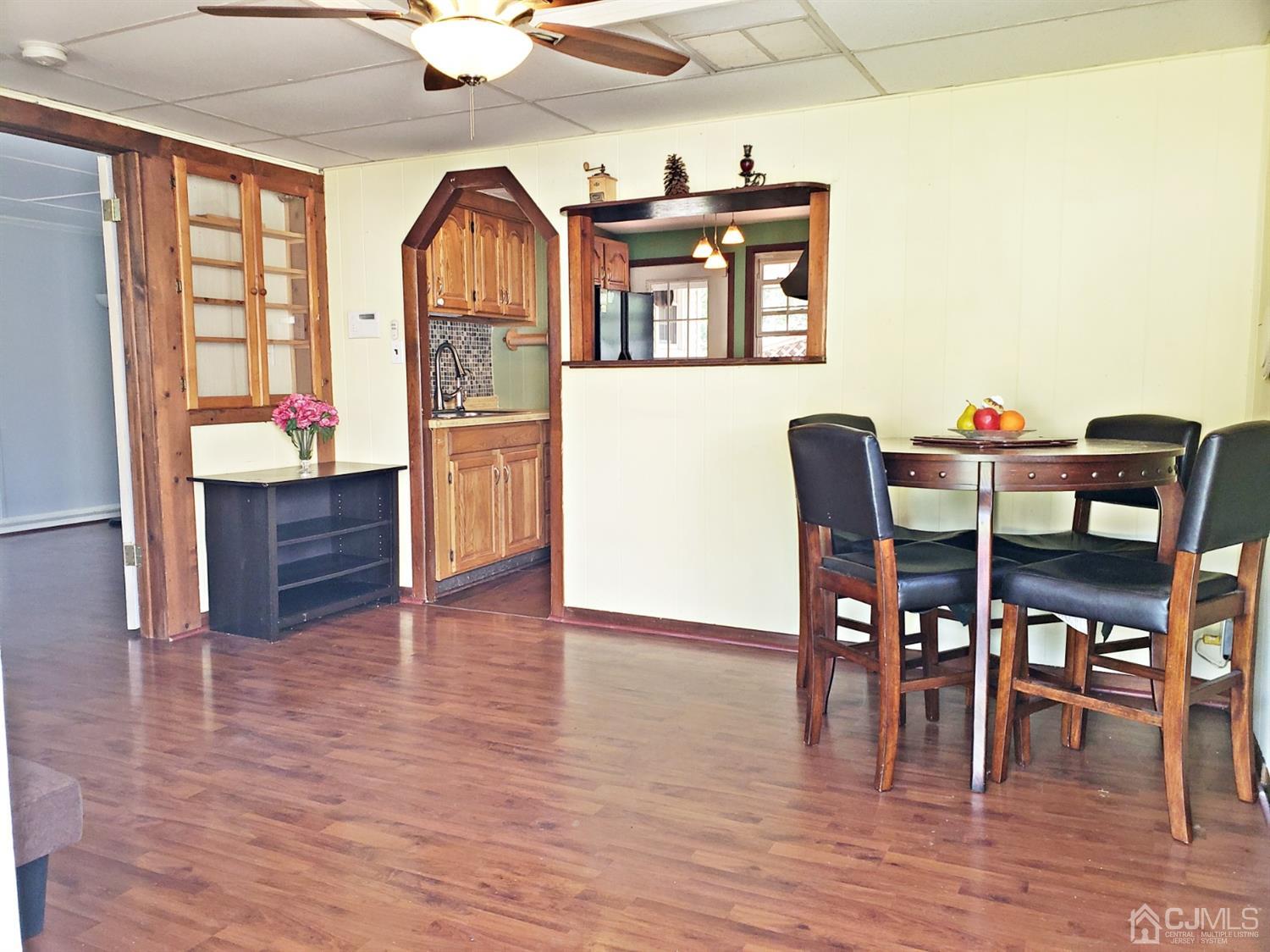 1688 Holly Road North Brunswick, NJ 08902 - Photo 3 of 30