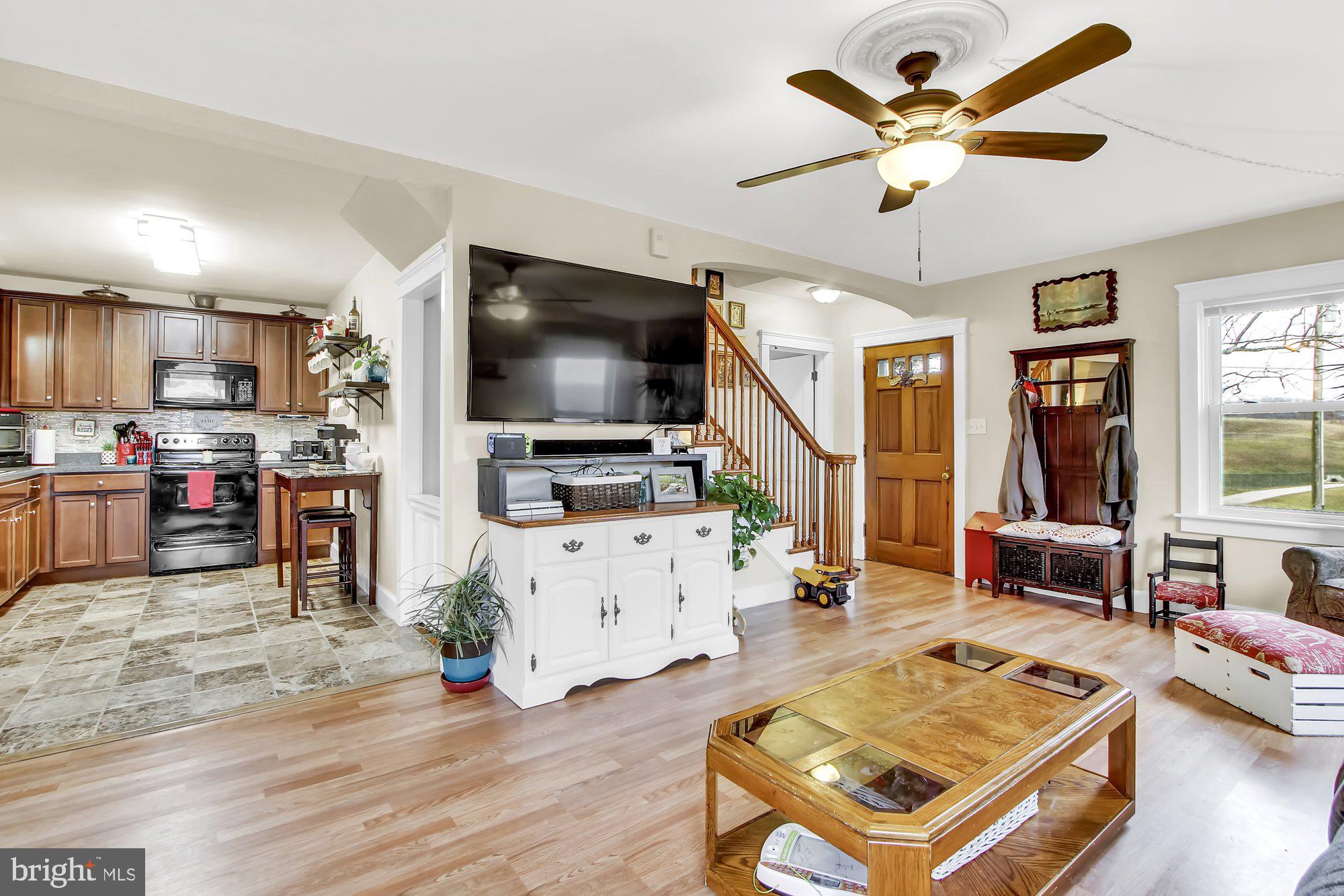1695 Beck Mill Road Hanover, PA 17331 - Photo 5 of 28