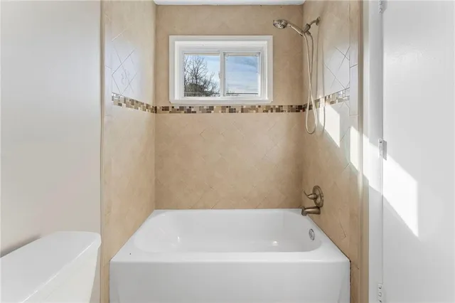 $2,400 | 320 Crossville Court, Roswell, GA 30076