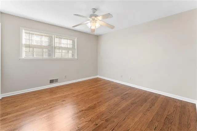 $2,400 | 320 Crossville Court, Roswell, GA 30076