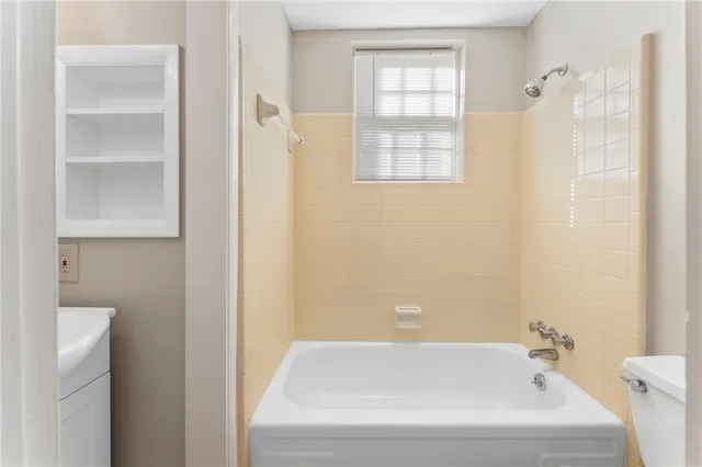 $2,400 | 320 Crossville Court, Roswell, GA 30076