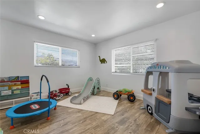 $1,100,000 | 10141 Scoville Avenue, Sunland, CA 91040