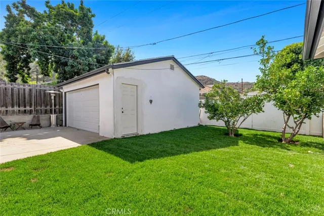 $1,100,000 | 10141 Scoville Avenue, Sunland, CA 91040