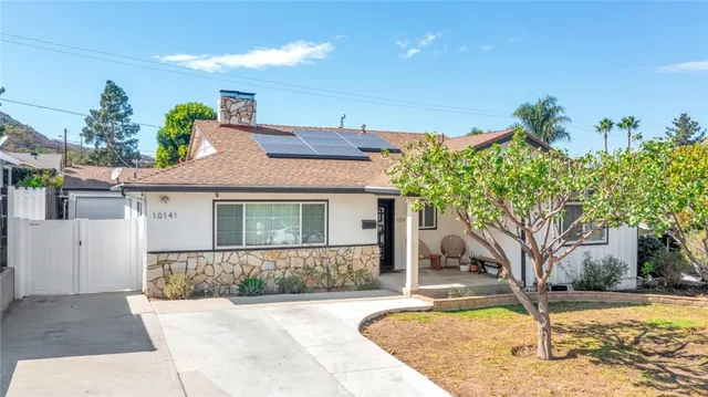 $1,100,000 | 10141 Scoville Avenue, Sunland, CA 91040