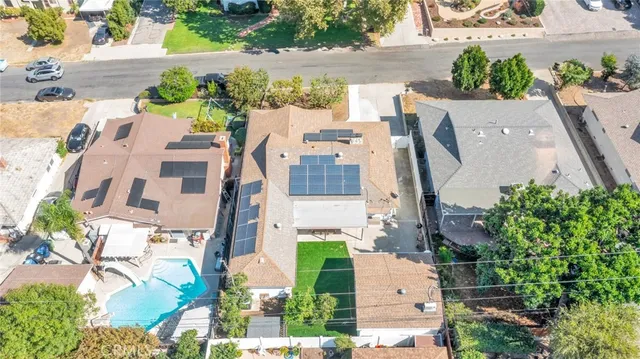 $1,100,000 | 10141 Scoville Avenue, Sunland, CA 91040